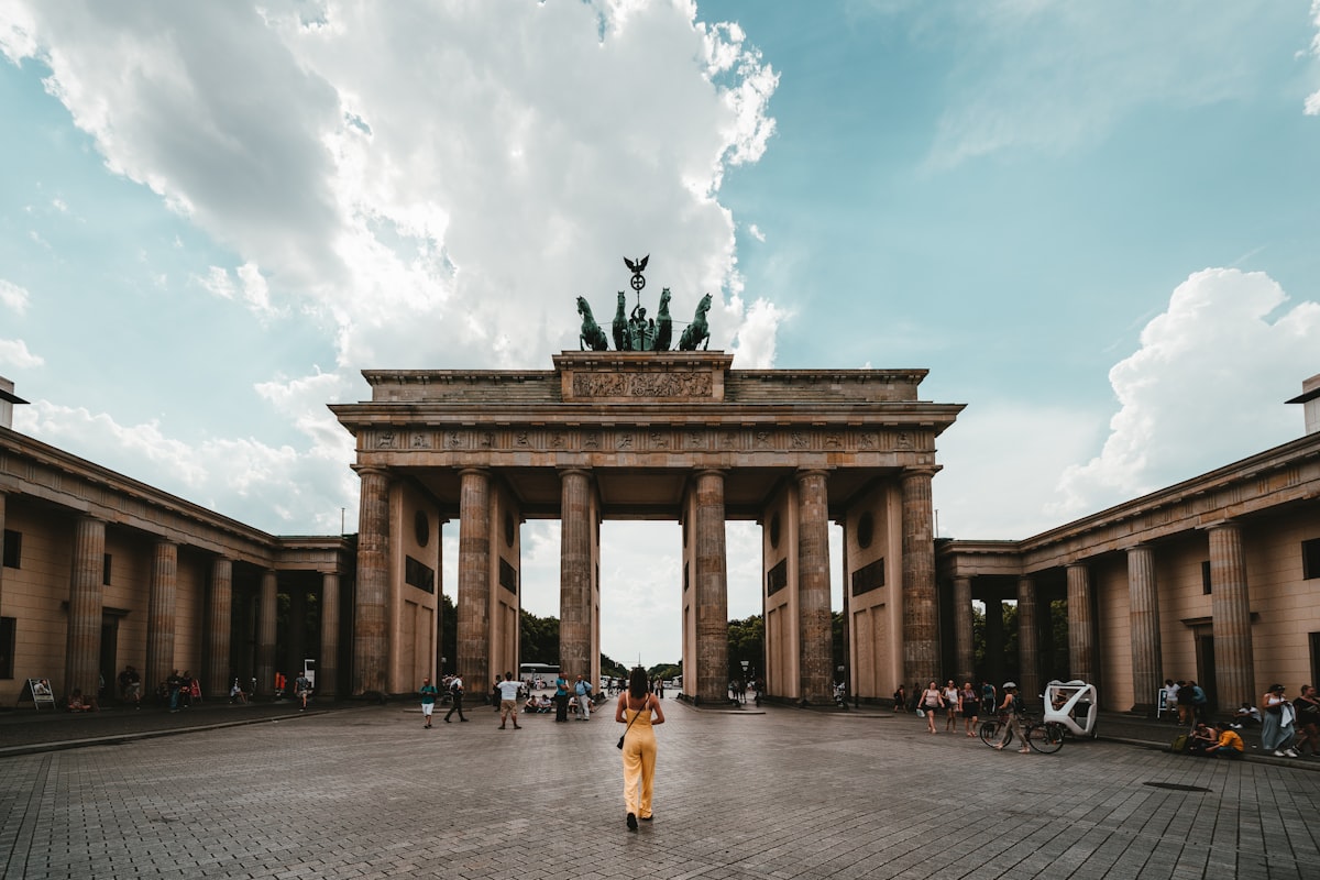 Brandenburger Tor bei Dämmerung